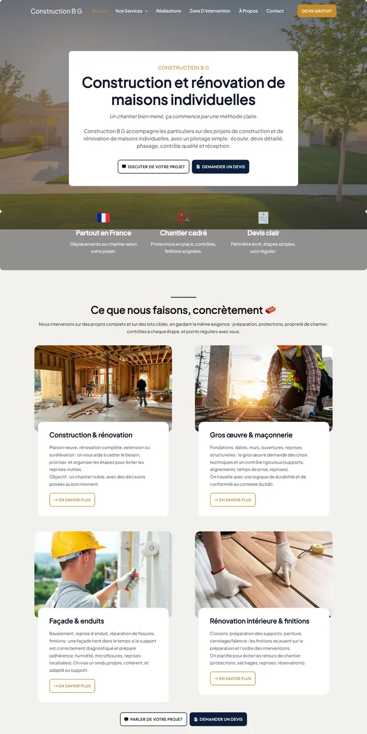 Site Construction B G affiché sur un écran d'ordinateur et un smartphone : page d'accueil, construction de maisons individuelles